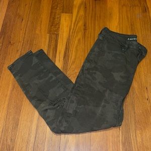 American Eagle Curvy Jeans